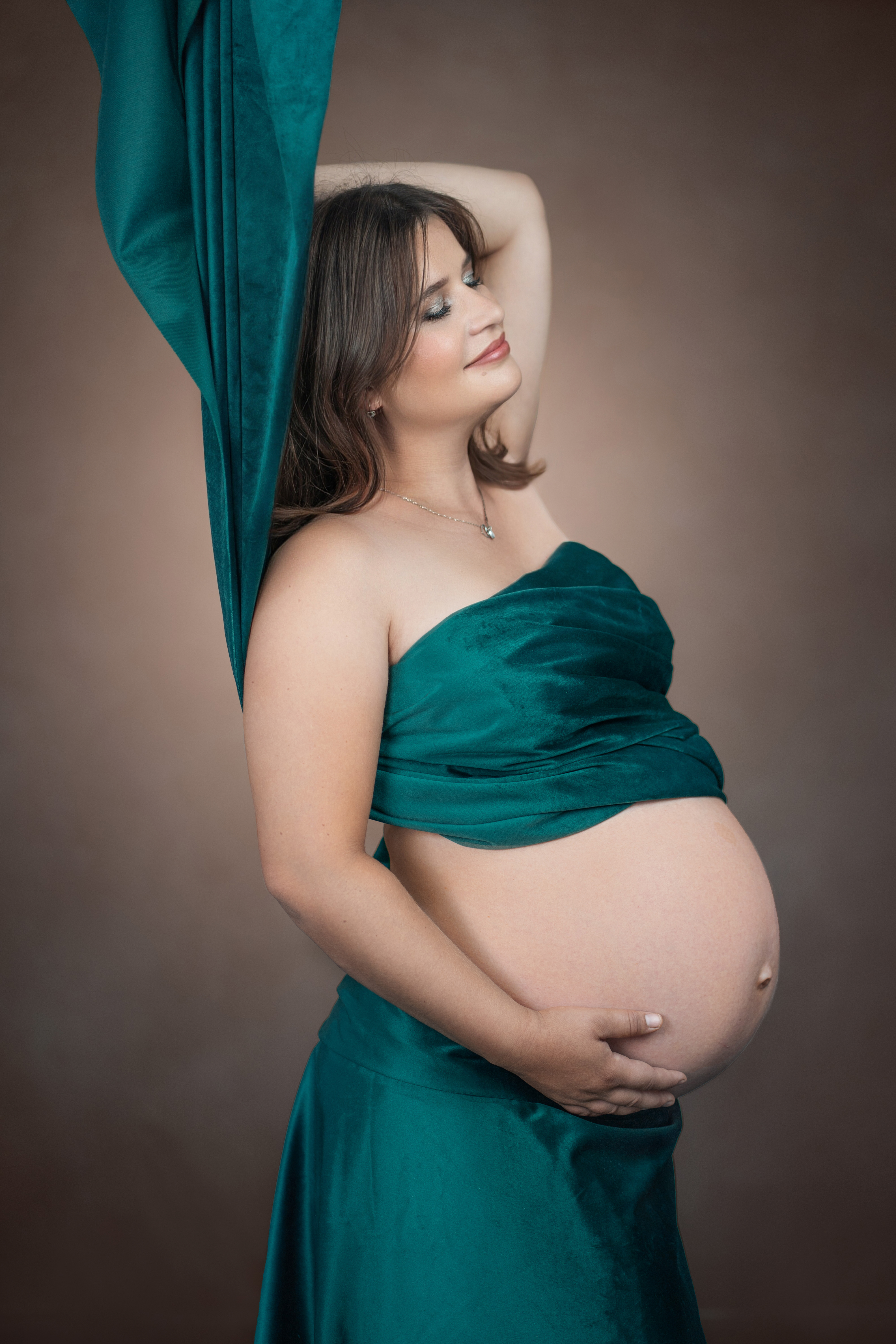 Tehotenský fotograf v Žiline a okolí – fotografie budúcej mamičky, partnera a rodiny.