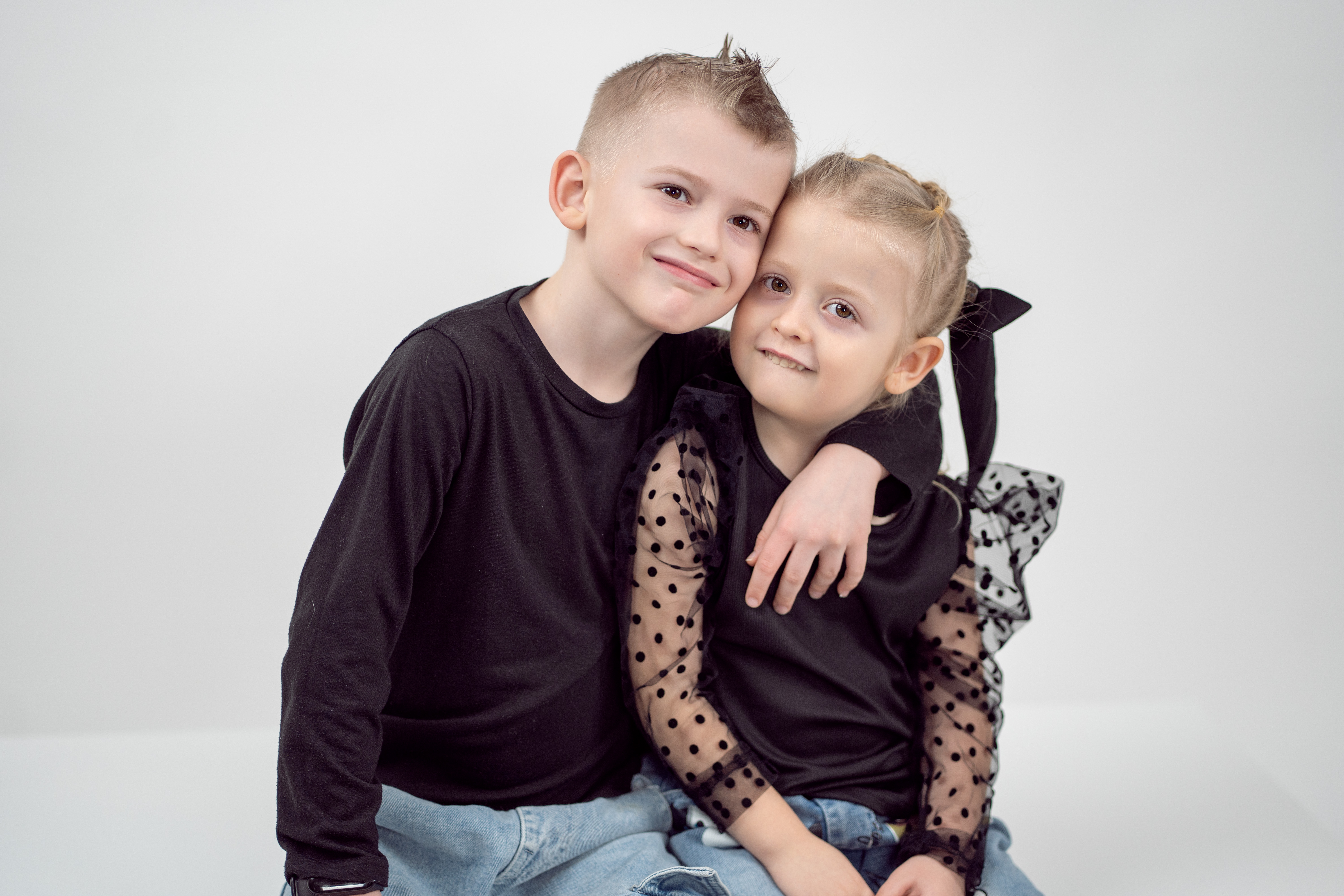 Fotenie súrodencov – fotografie zachytávajúce ich lasku